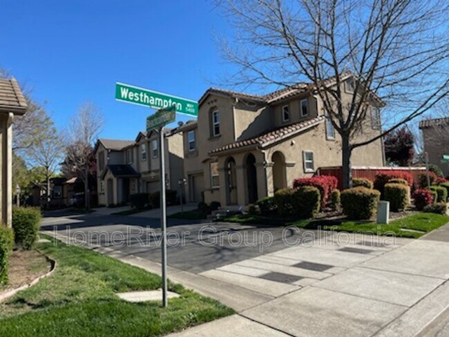 6 Beachcomber Pl in Sacramento, CA - Building Photo - Building Photo