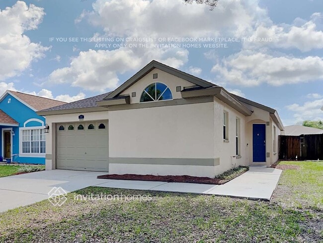 1358 Dew Bloom Rd in Valrico, FL - Building Photo - Building Photo