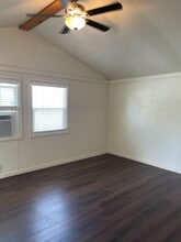 834 Lakeview Dr in Redding, CA - Building Photo - Building Photo