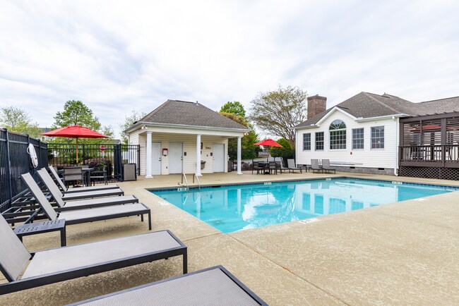 Estates at Bellwood Apartment Homes in Greenville, SC - Building Photo - Building Photo