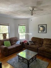 86 Fellsway W, Unit 3A in Somerville, MA - Building Photo - Building Photo