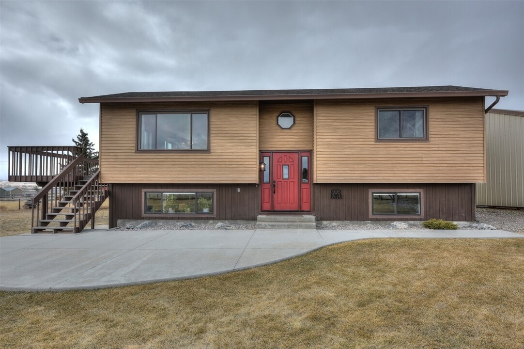 845 Terrence Rd in Helena, MT - Building Photo