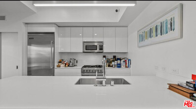 1433 14th St in Santa Monica, CA - Building Photo - Building Photo