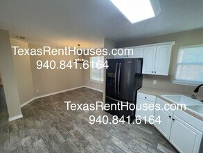 4834 Shenandoah Dr in Wichita Falls, TX - Building Photo - Building Photo