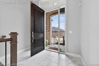 43721 Legacy Dr in Sterling Heights, MI - Building Photo - Building Photo