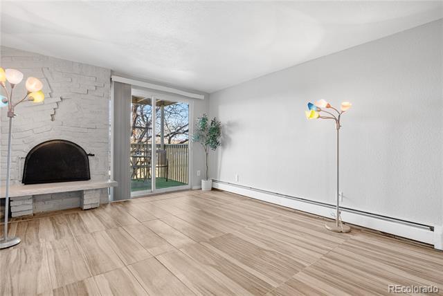 1304 S Parker Rd in Denver, CO - Building Photo - Building Photo