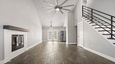 2400 Jason Dr in Lynn Haven, FL - Building Photo - Building Photo