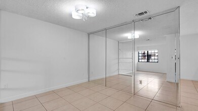 17908 NW 68th Ave in Hialeah, FL - Building Photo - Building Photo