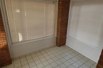 210 43rd Ave N in St. Petersburg, FL - Building Photo - Building Photo