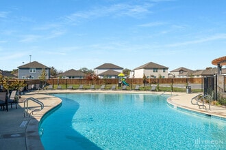 13698 Paxton Blvd in Saint Hedwig, TX - Building Photo - Building Photo