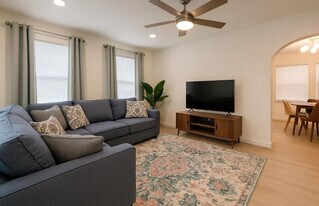 212 N 8th Ave in Pasco, WA - Building Photo