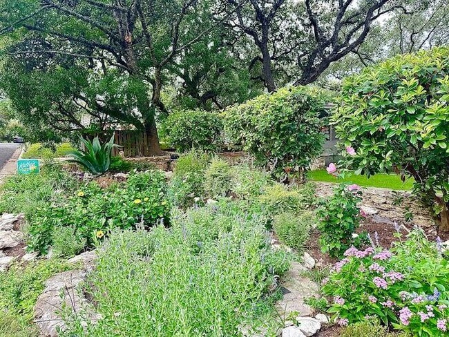 property at 1406 Alta Vista Ave