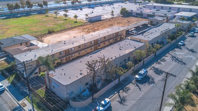 5250 Elizabeth St in Cudahy, CA - Building Photo - Other