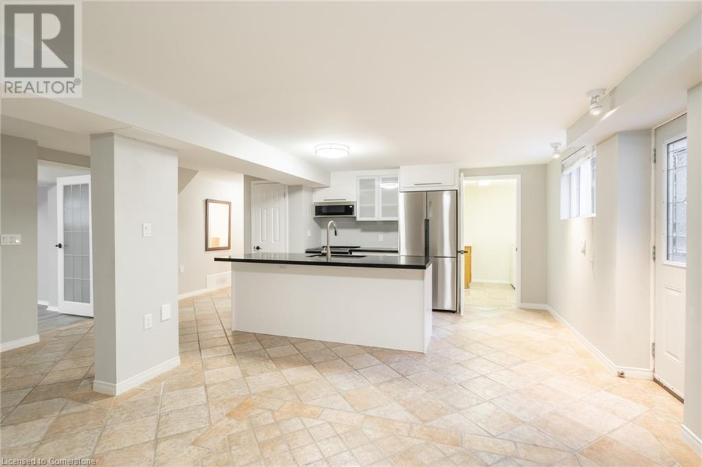 4 Creekwood Pl in Hamilton, ON - Building Photo
