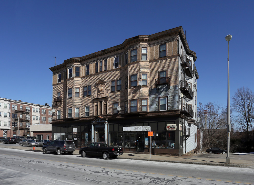 53-59 N Main St in Brockton, MA - Foto de edificio