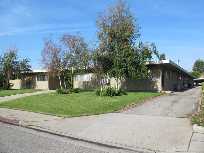 303 S Baldwin Ave in Arcadia, CA - Building Photo - Building Photo