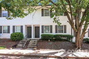 3514 Creekview Pl in Scottdale, GA - Building Photo