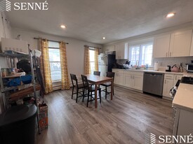 106 Columbia St, Unit 1 in Cambridge, MA - Building Photo