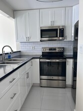 1800 NW 24th Ave, Unit 409 in Miami, FL - Building Photo - Building Photo