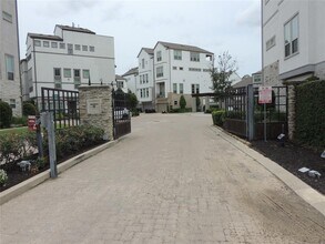 814 Kamano Ave in Houston, TX - Building Photo - Building Photo