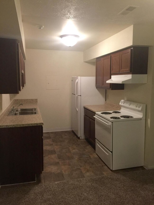 North Pointe Apartments in Jackson, MI - Foto de edificio - Building Photo