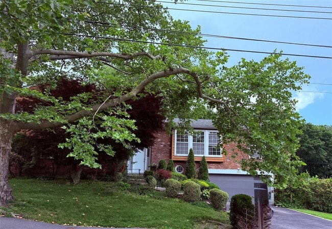 property at 251 Broadfield Rd