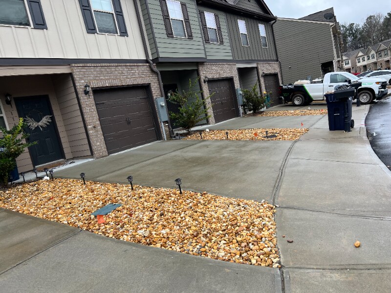 2107 Creel Ln in Atlanta, GA - Building Photo