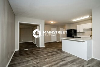 1575 Loveland Dr in Florissant, MO - Building Photo - Building Photo