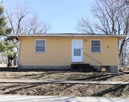 306 MO-124 in Hallsville, MO - Building Photo