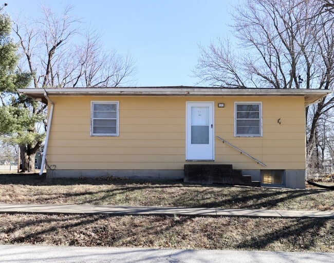 property at 306 MO-124