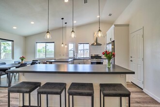 44065 Dalea Ct in La Quinta, CA - Building Photo - Building Photo