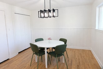 1009 Noble Ave in Carrollton, TX - Building Photo - Building Photo