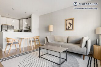 33 Rogers St in Cambridge, MA - Foto de edificio - Building Photo