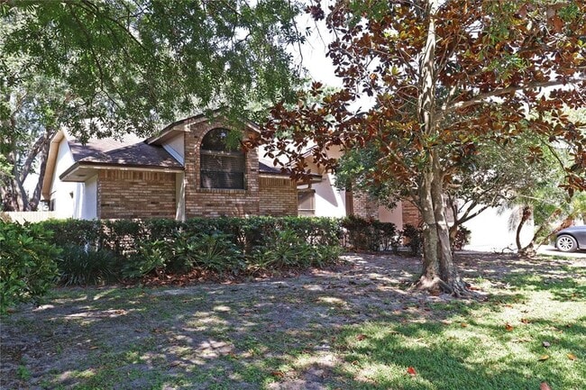 property at 5722 Bay Side Dr
