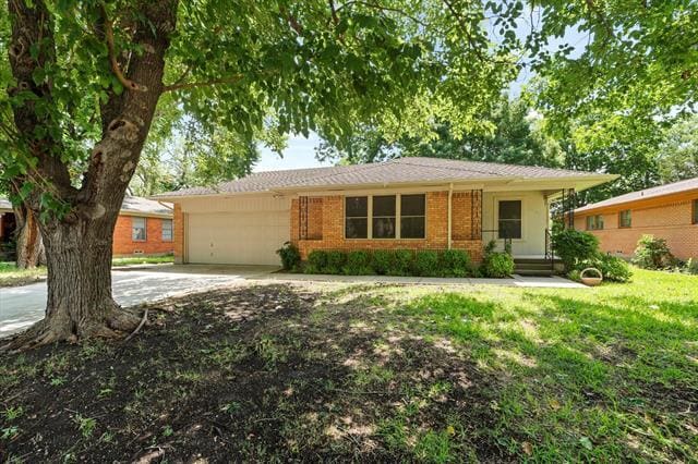 property at 1408 Oriole Ln