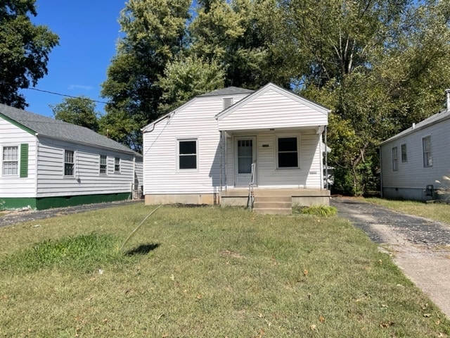 property at 1401 Clara Ave