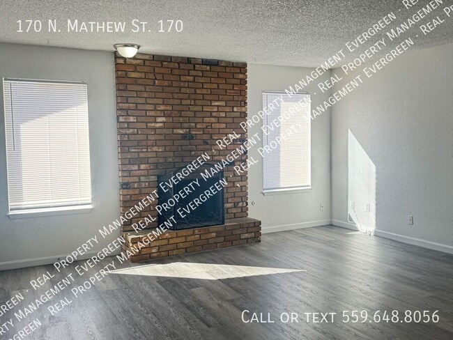 170 Mathew St in Porterville, CA - Building Photo - Building Photo