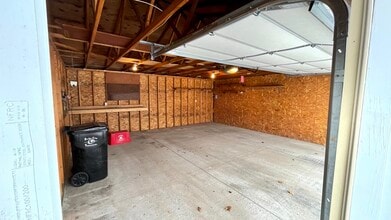 1002 Jay St in Ottumwa, IA - Building Photo - Building Photo