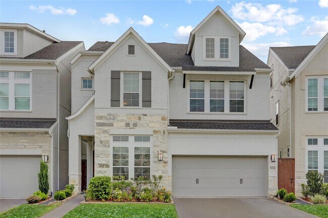 property at 3124 Somerset Levens Ln