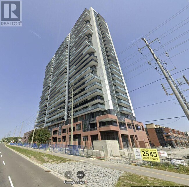 2545 Simcoe St N in Oshawa, ON - Building Photo - Building Photo