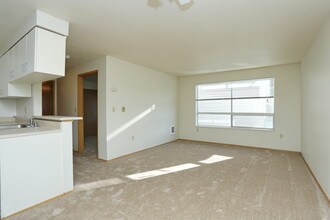 Northbrook Place Apartments in Seattle, WA - Building Photo - Interior Photo