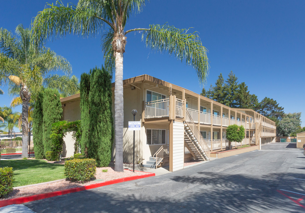 The Arbors at Mountain View Apartments in Mountain View, CA - Building Photo