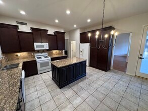 2871 E Melody Ln in Gilbert, AZ - Building Photo - Building Photo