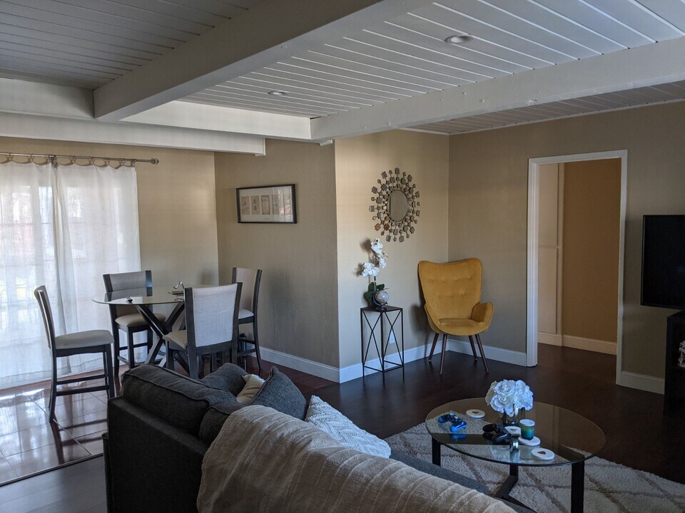 2808 Hillside Ave in Concord, CA - Building Photo