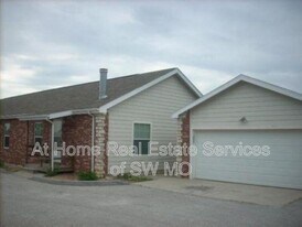 503 W Warren Ave in Ozark, MO - Building Photo