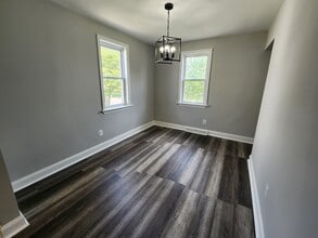 1023 Lawnton Ter in Glenolden, PA - Foto de edificio - Building Photo