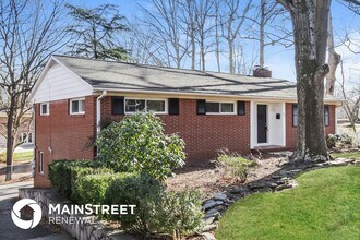 1521 Drumcliffe Rd SW in Winston-Salem, NC - Building Photo - Building Photo