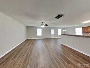 102 Westcott St in La Vergne, TN - Building Photo - Building Photo