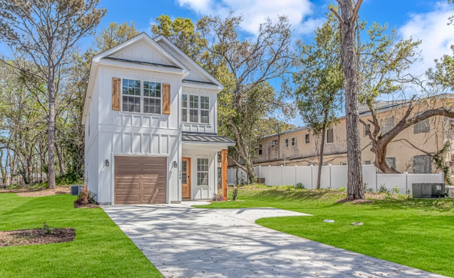 property at 208 26th Ave S