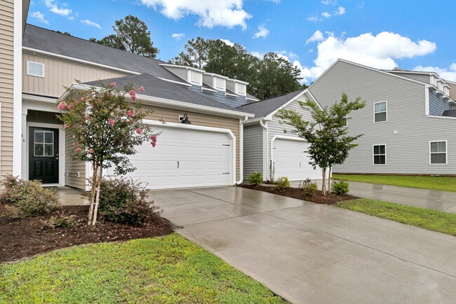 property at 146 Bellasera Wy